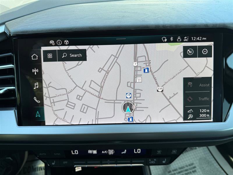 Used 2024 Audi Q4 e-tron Premium Plus w/ Premium Plus image 20