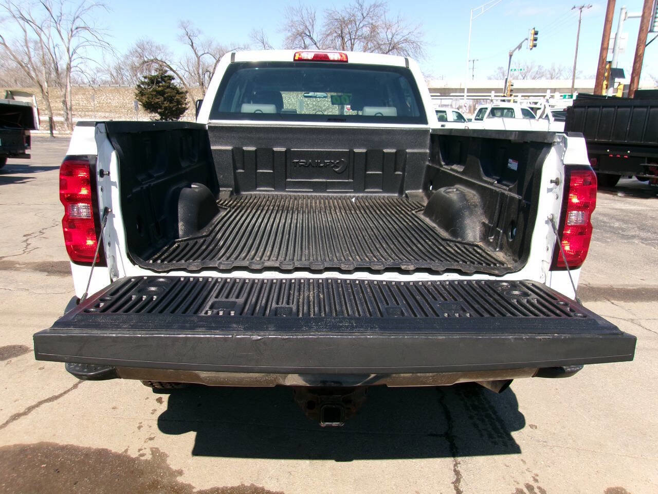 Used 2016 Chevrolet Silverado 3500 W/T w/ WT Fleet Convenience Package image 4