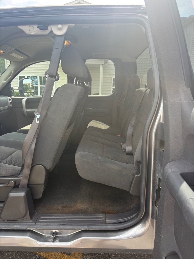 Used 2008 Chevrolet Silverado 3500 LT w/ Snow Plow Prep Package AWD/4WD image 11