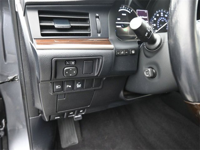 Used 2016 Lexus ES 300h image 26