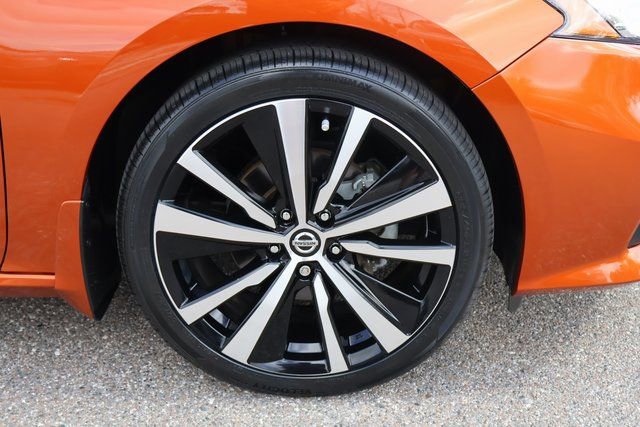 Used 2021 Nissan Altima 2.5 SR w/ SR Premium Package image 10