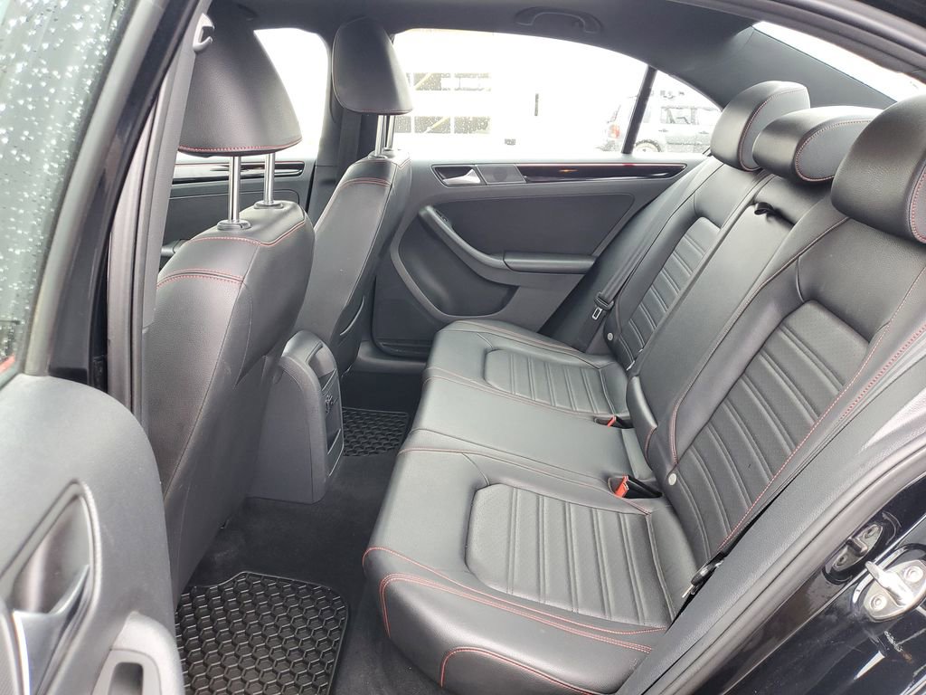 Used 2016 Volkswagen Jetta GLI SEL image 12