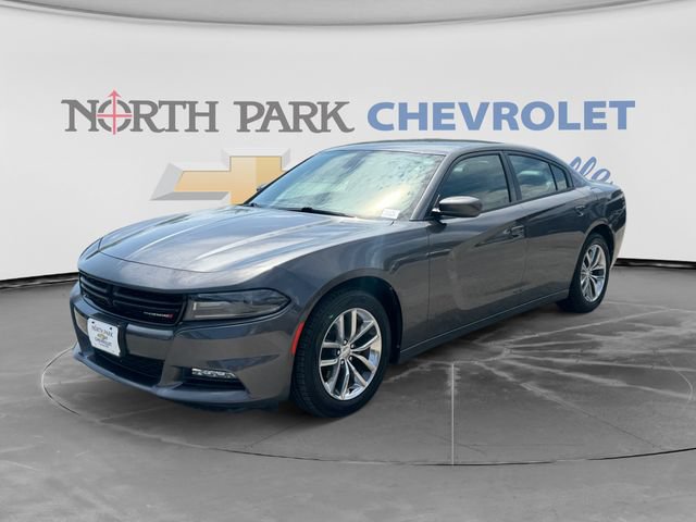 Used 2016 Dodge Charger SXT w/ Plus Group RWD image 7
