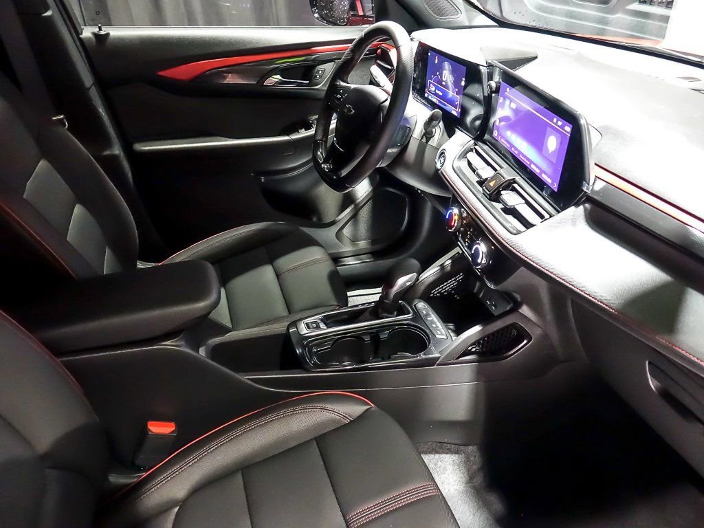 Used 2026 Chevrolet TrailBlazer RS image 31