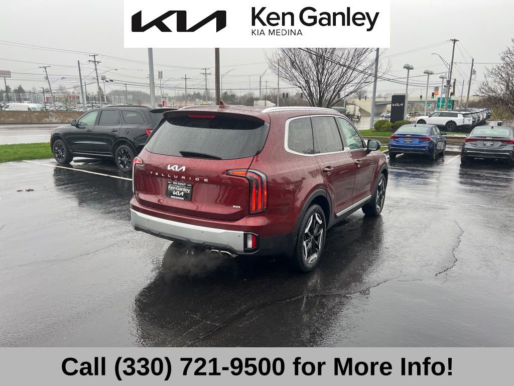 Certified 2023 Kia Telluride EX w/ EX Captain's Chair Package image 11