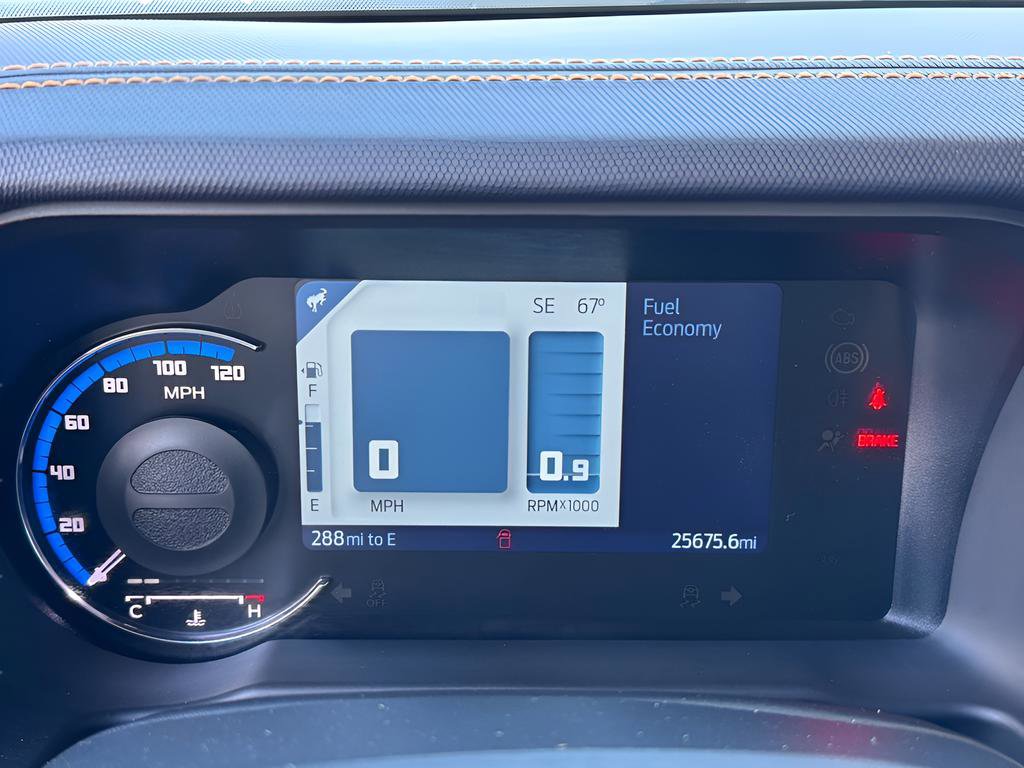 Used 2024 Ford Bronco Badlands image 8