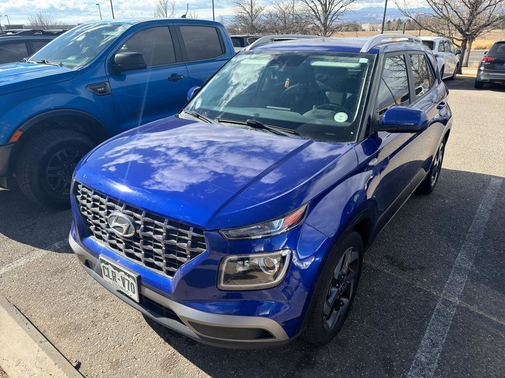 Used 2023 Hyundai Venue Limited w/ Cargo Package