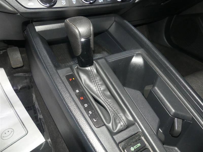 Used 2023 Honda Accord EX image 38