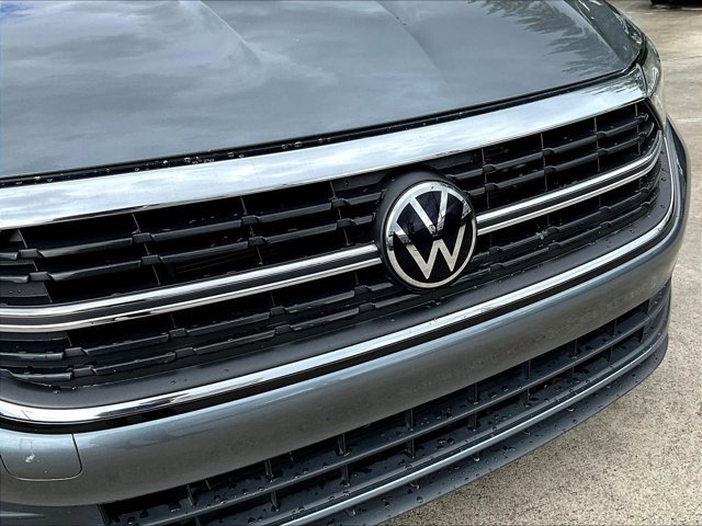 Used 2024 Volkswagen Jetta SE FWD image 30