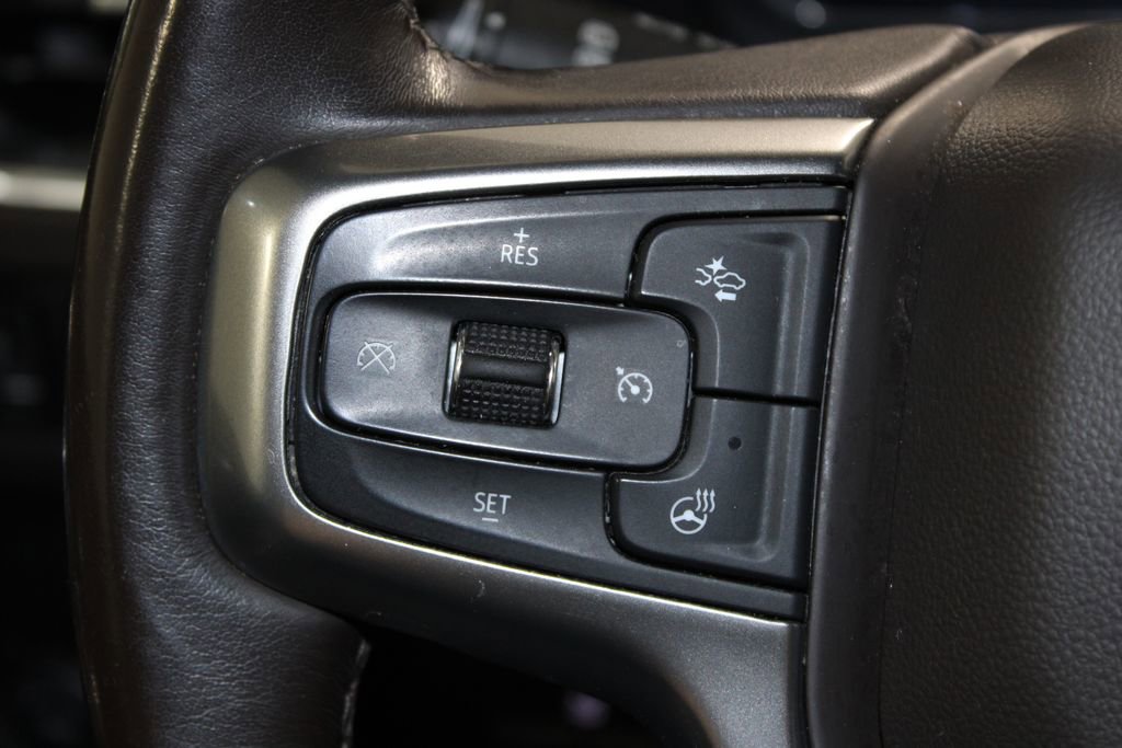 Used 2022 Chevrolet Tahoe LT w/ Luxury Package RWD image 36