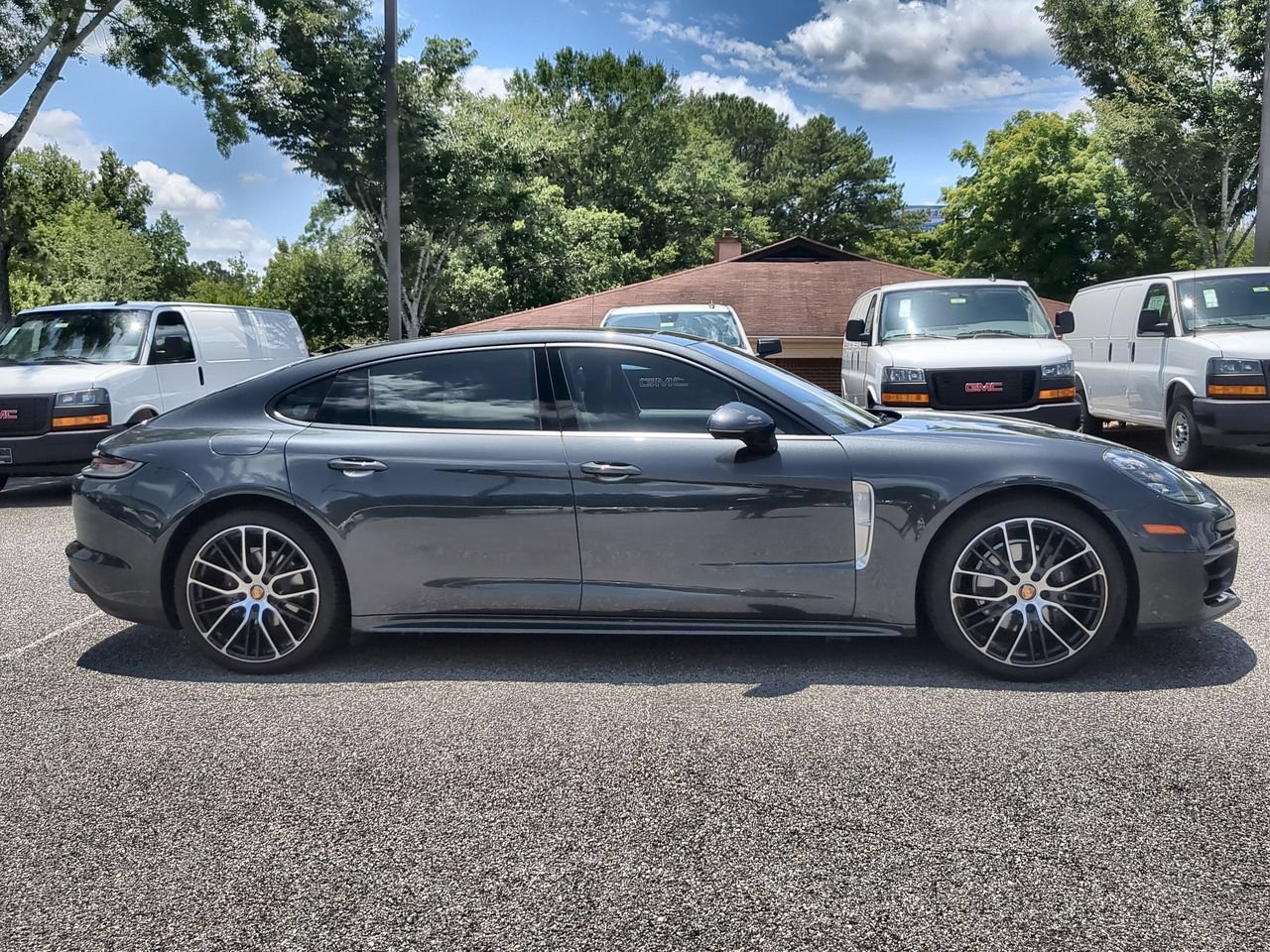 Used 2023 Porsche Panamera 4 Executive AWD/4WD image 9