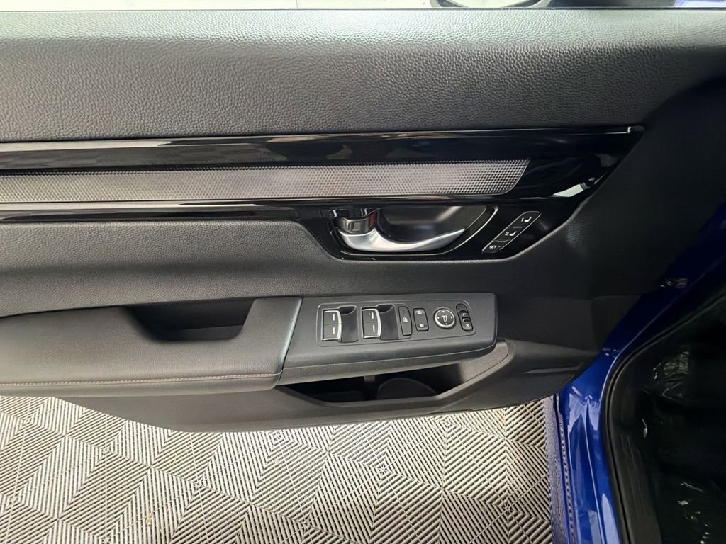 Used 2025 Honda CR-V Sport Touring image 15
