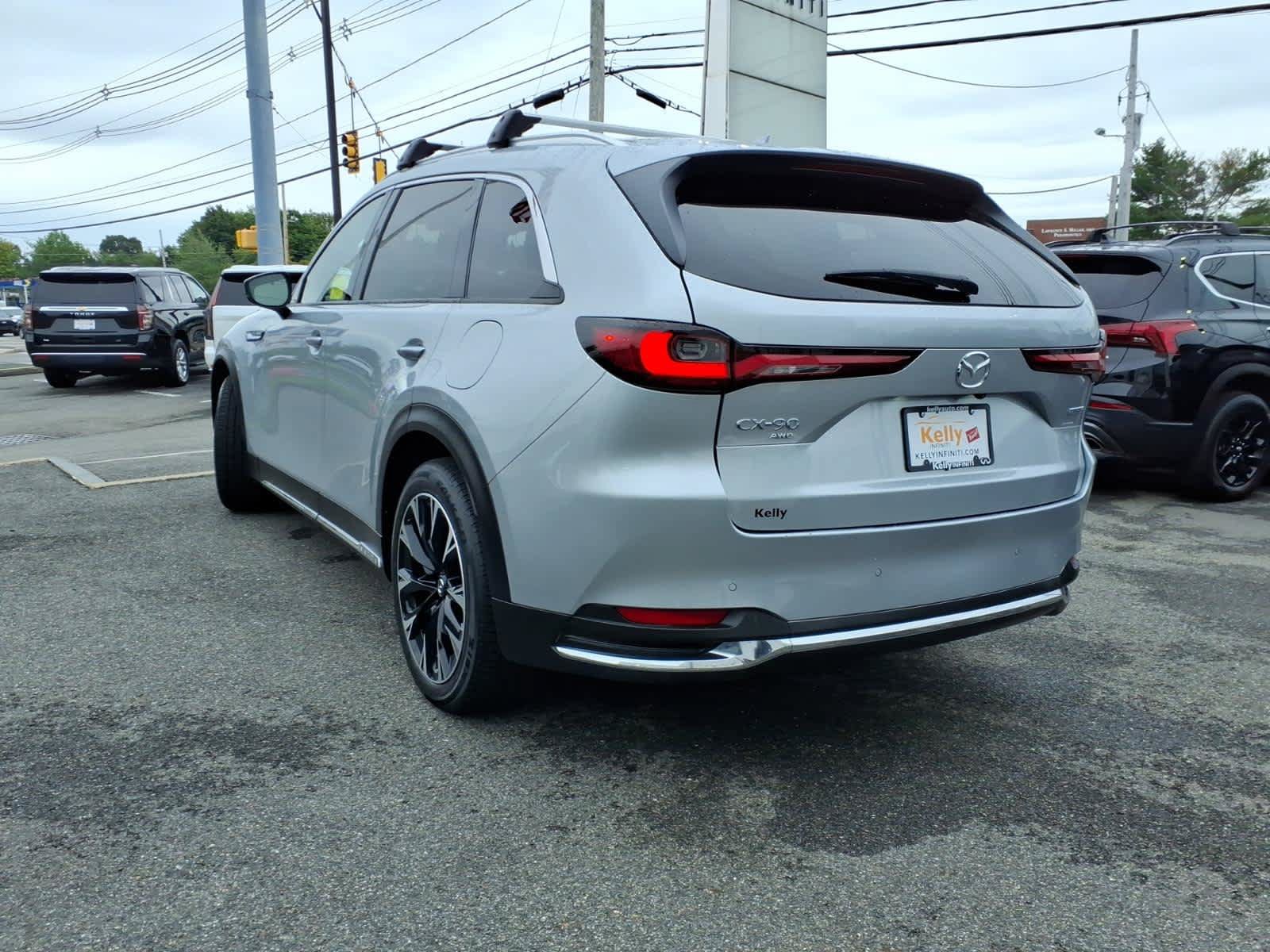 Used 2024 MAZDA CX-90 Plug-In Hybrid w/ Premium Plus AWD/4WD image 6