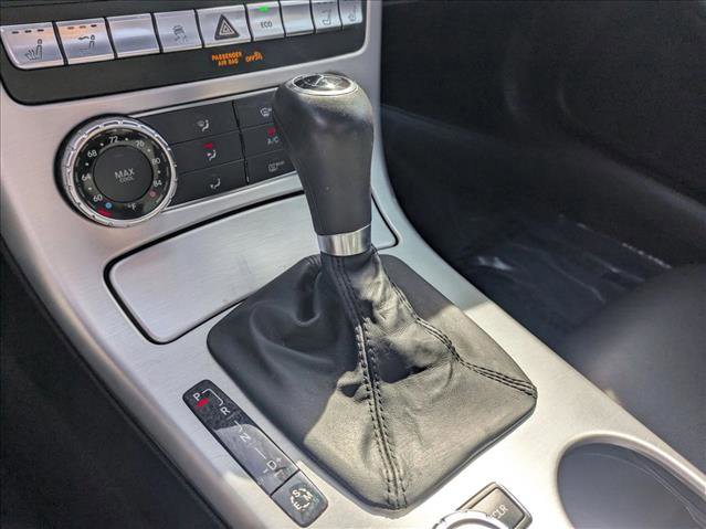 Used 2013 Mercedes-Benz SLK 350 image 14