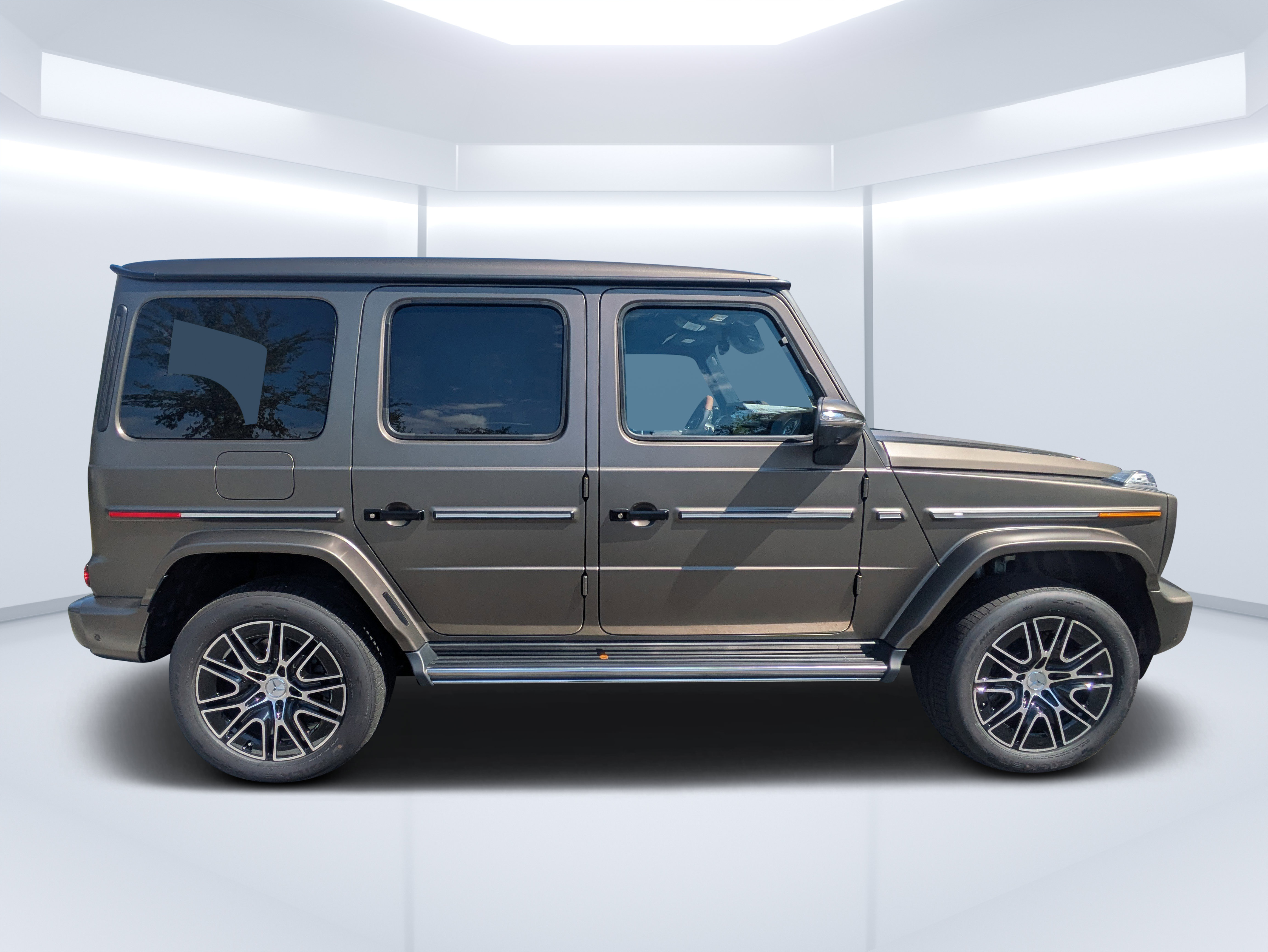 New 2027 Mercedes-Benz G 580 e image 2