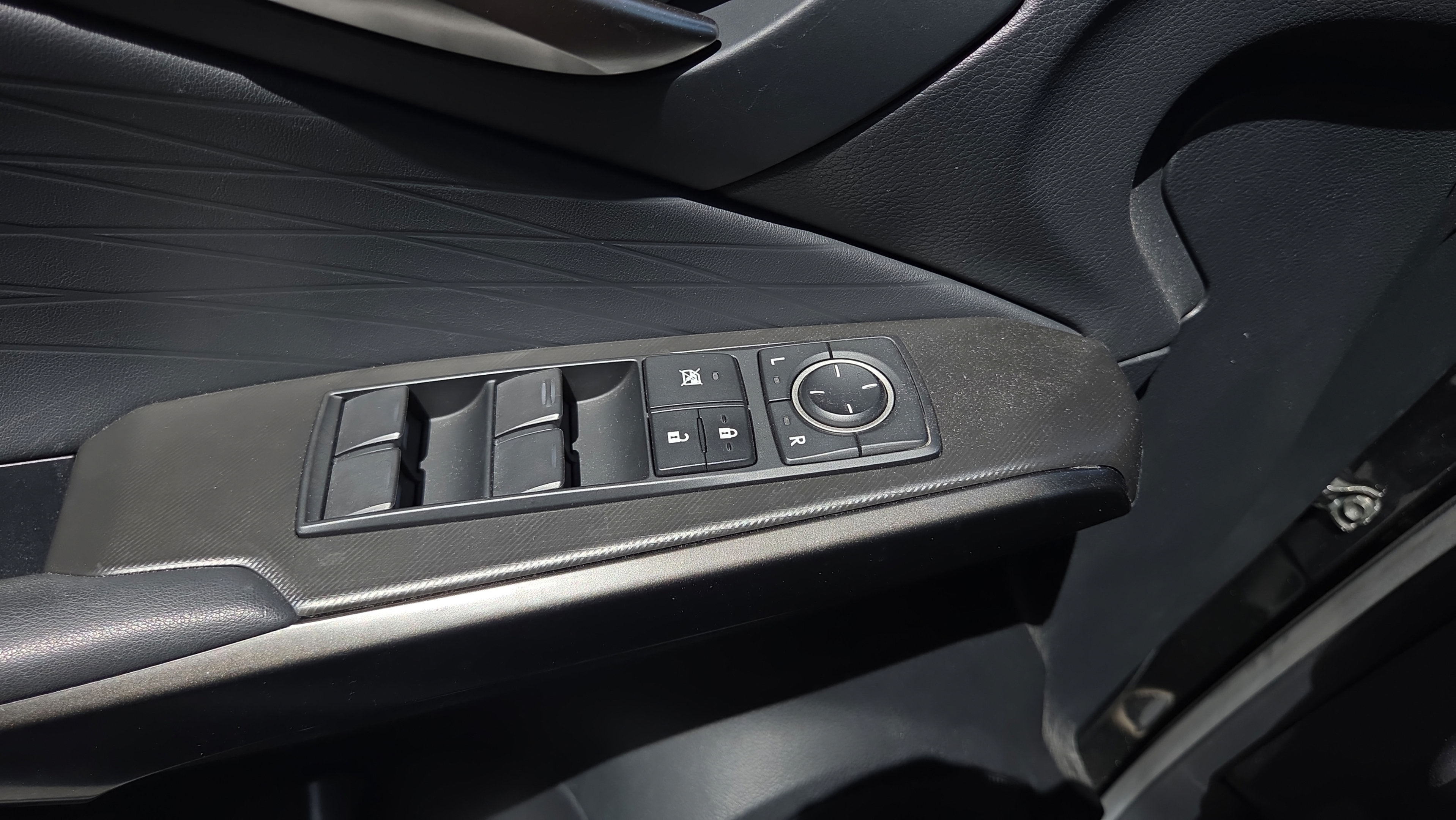 Used 2022 Lexus IS 350 F Sport RWD image 33