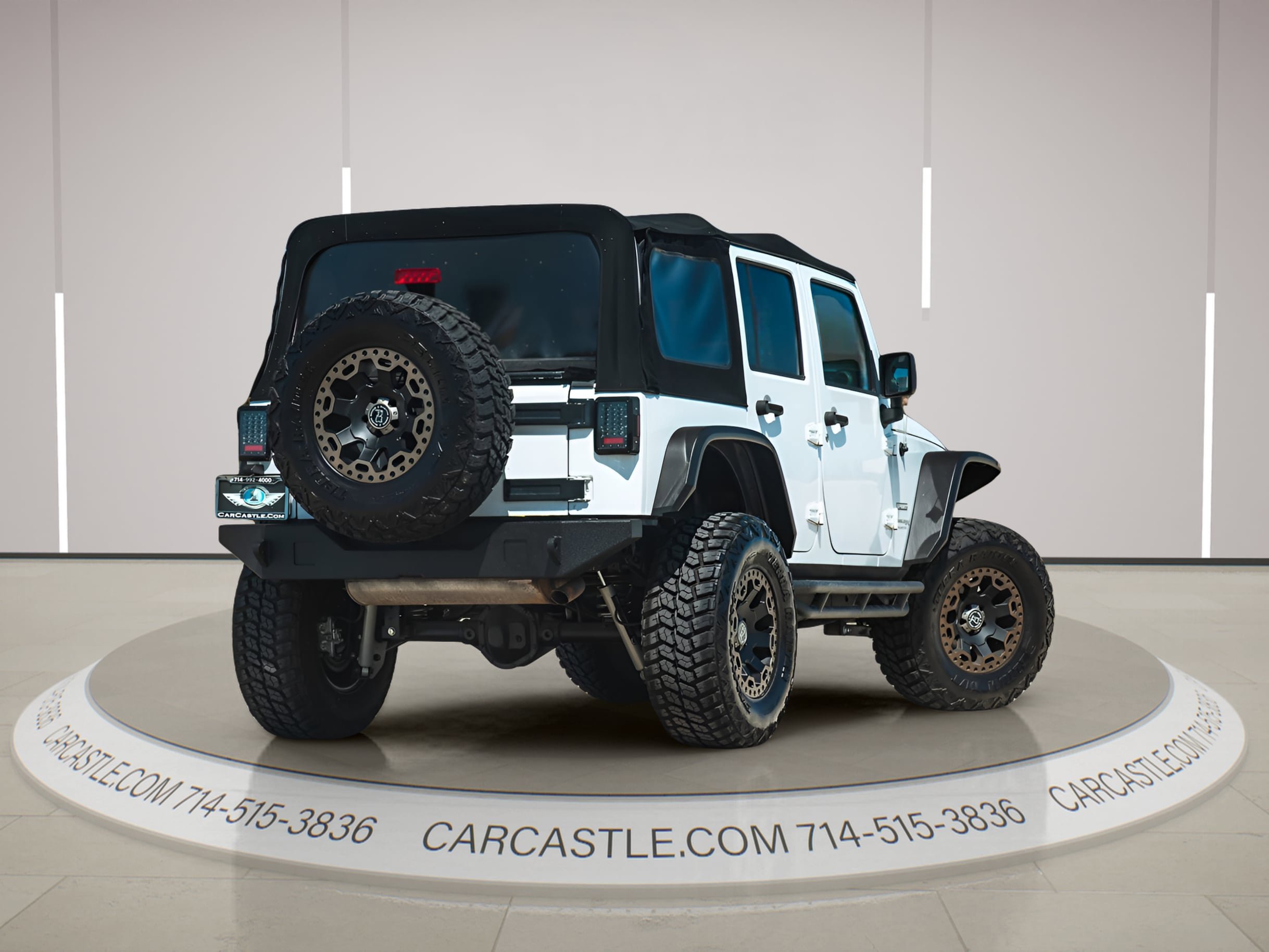 Used 2018 Jeep Wrangler Unlimited Sport S AWD/4WD image 2