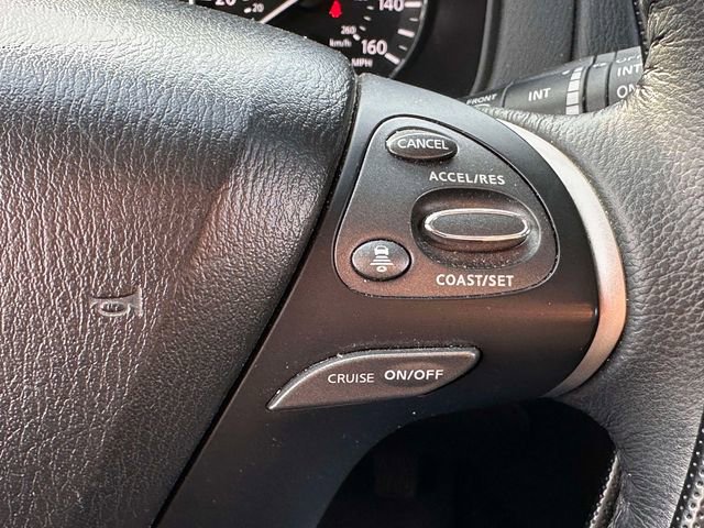 Used 2020 Nissan Pathfinder SL AWD/4WD image 24