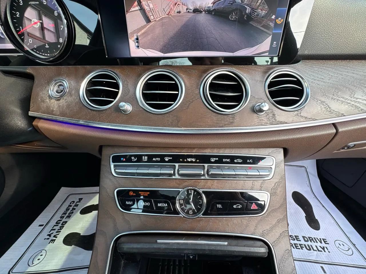 Used 2018 Mercedes-Benz E 300 image 40
