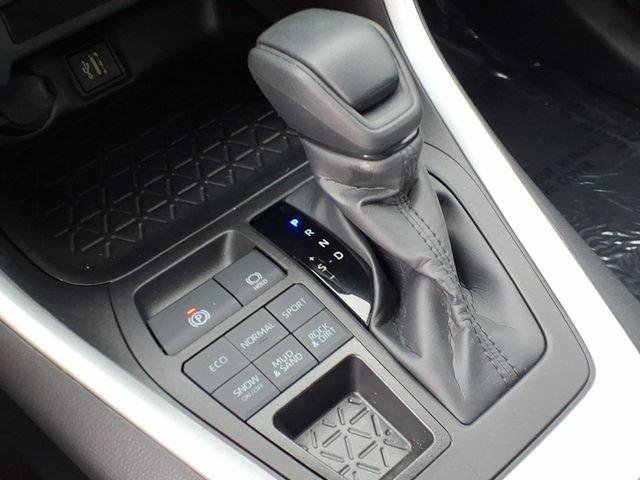 Used 2023 Toyota RAV4 XLE image 11