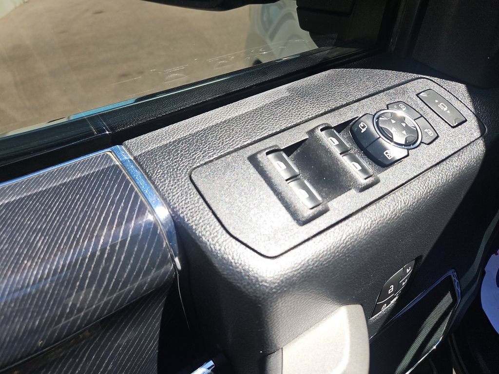 Used 2021 Ford F350 Platinum AWD/4WD image 12
