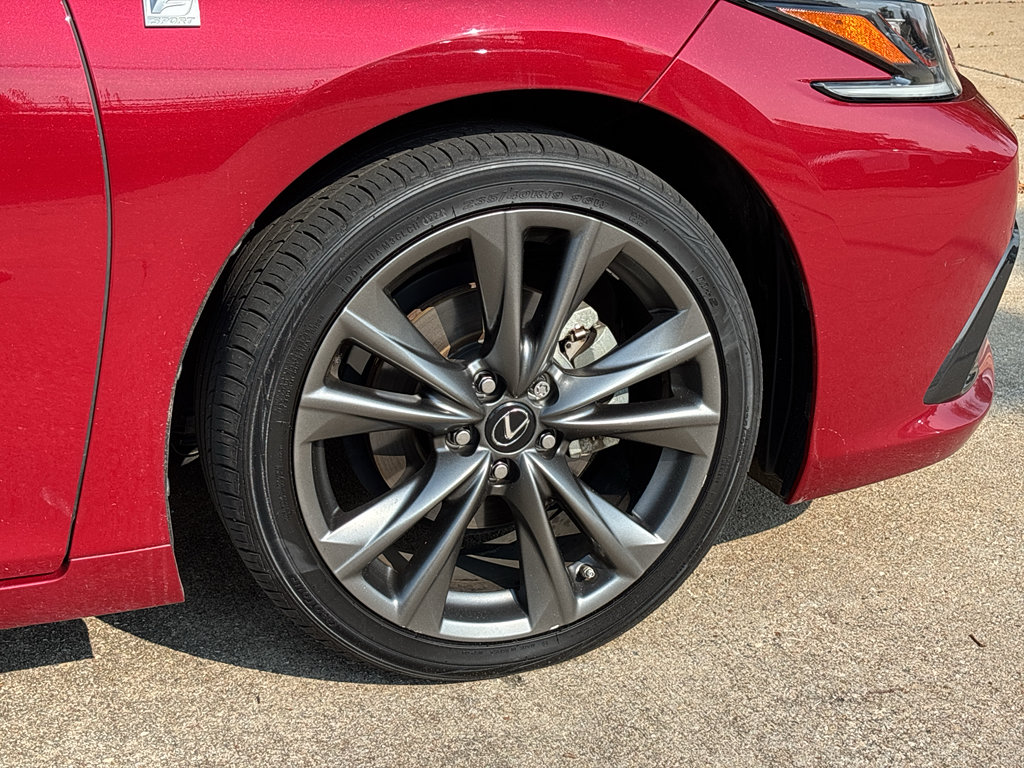 Used 2019 Lexus ES 350 F Sport w/ Accessory Package FWD image 10