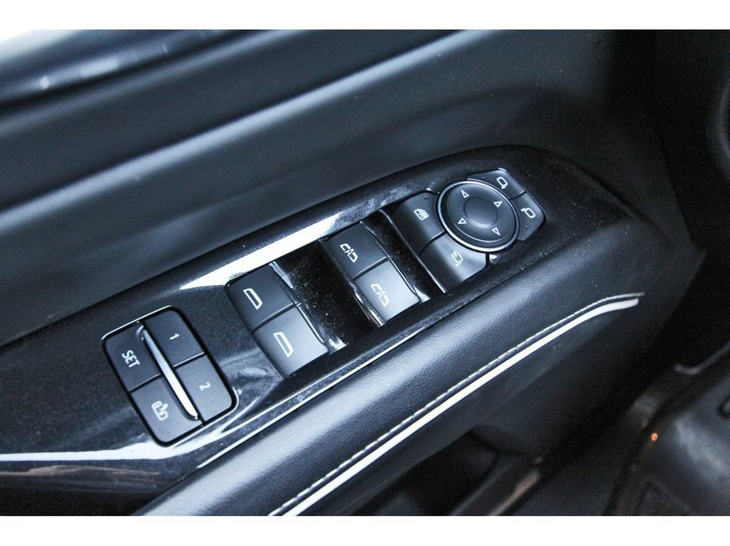 Used 2022 Cadillac Escalade ESV Sport Platinum AWD/4WD image 23