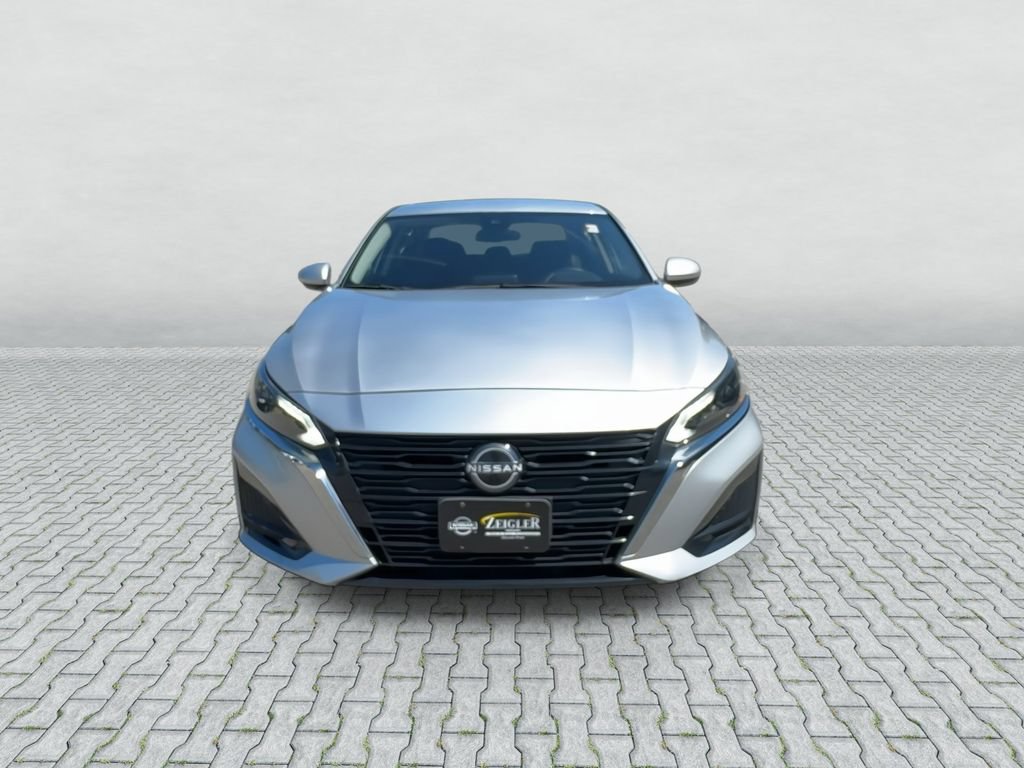 Certified 2023 Nissan Altima 2.5 SV AWD/4WD image 3