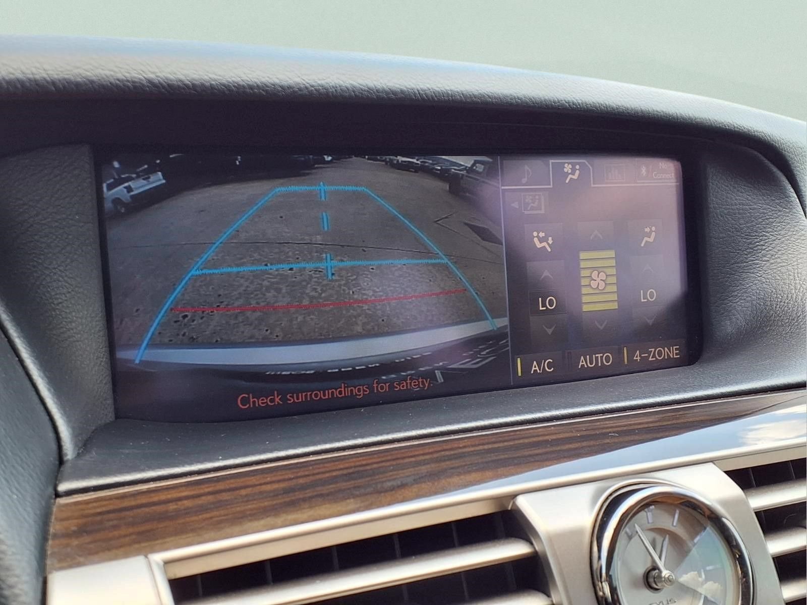 Used 2013 Lexus LS 460 w/ Ultra Luxury Pkg RWD image 17