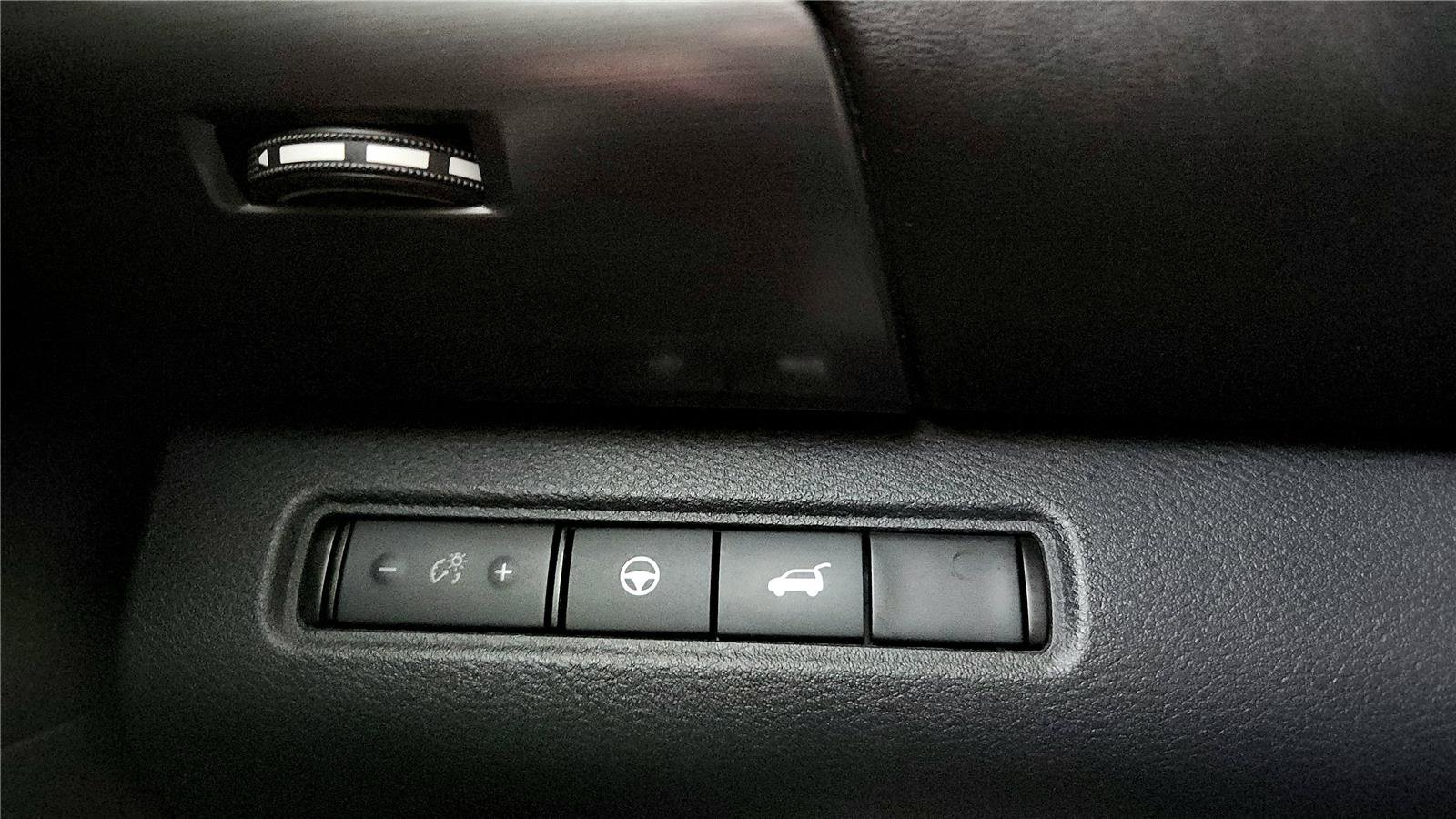 Used 2023 Nissan Pathfinder SL w/ SL Premium Package image 46