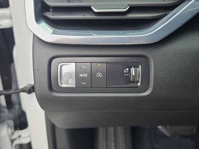 Certified 2025 GMC Acadia Elevation FWD image 24