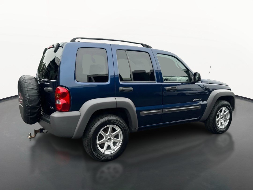 Used 2004 Jeep Liberty Sport w/ PWR Convenience Group AWD/4WD image 3