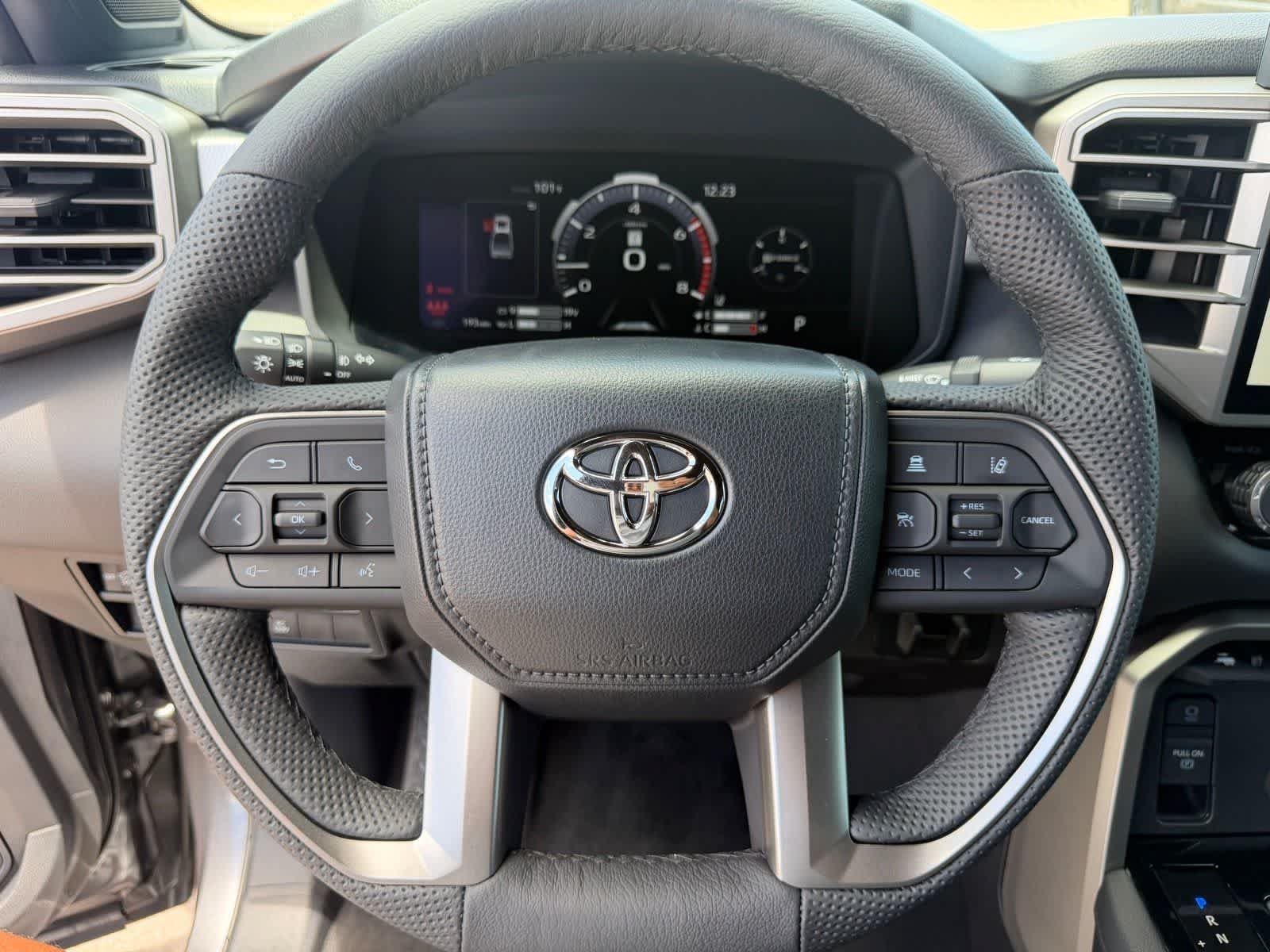 Used 2026 Toyota Tundra Limited AWD/4WD image 20