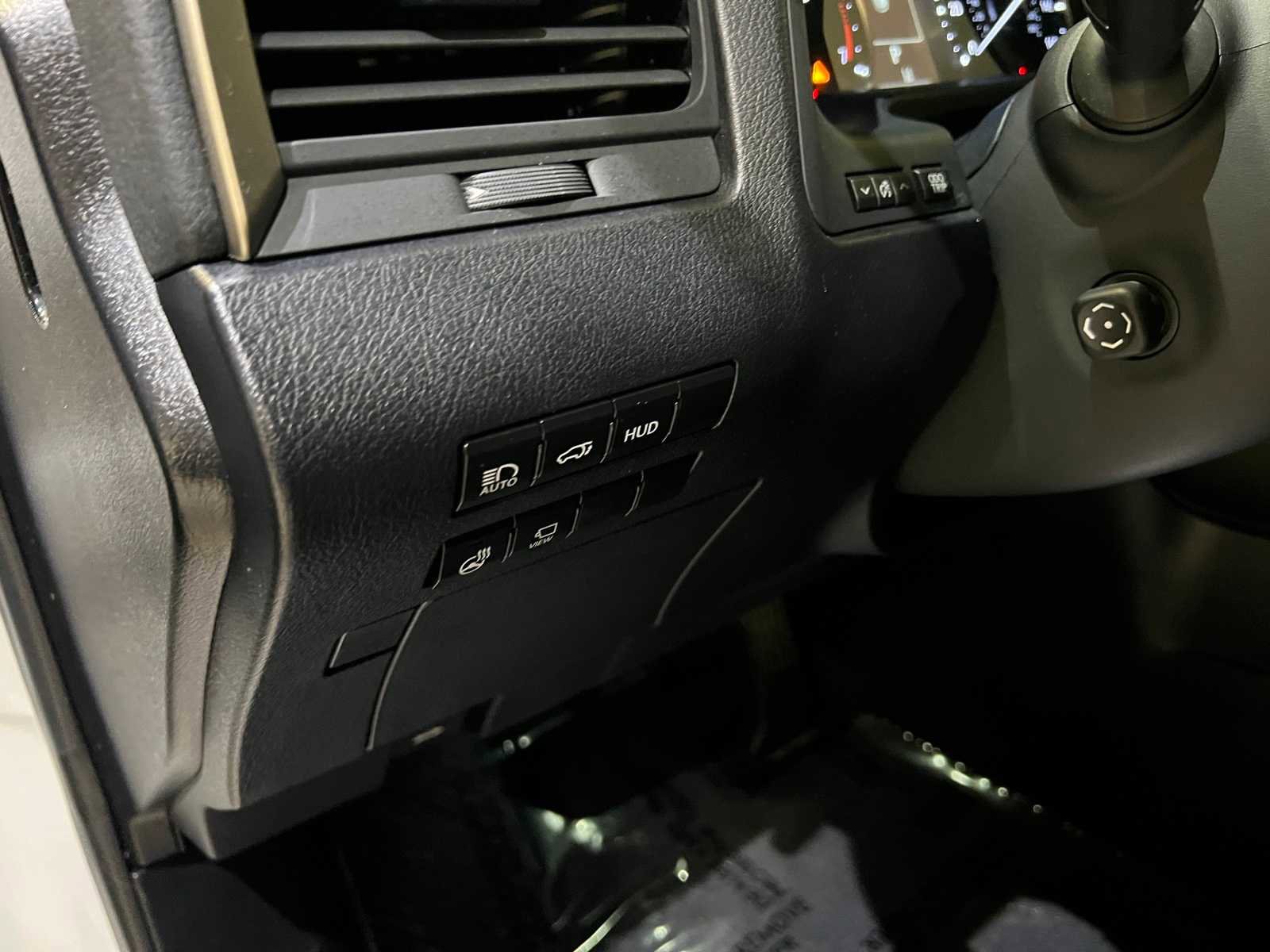 Used 2019 Lexus RX 350L Luxury image 16