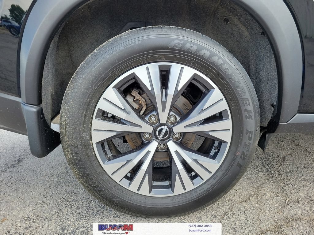 Used 2023 Nissan Rogue SV AWD/4WD image 6