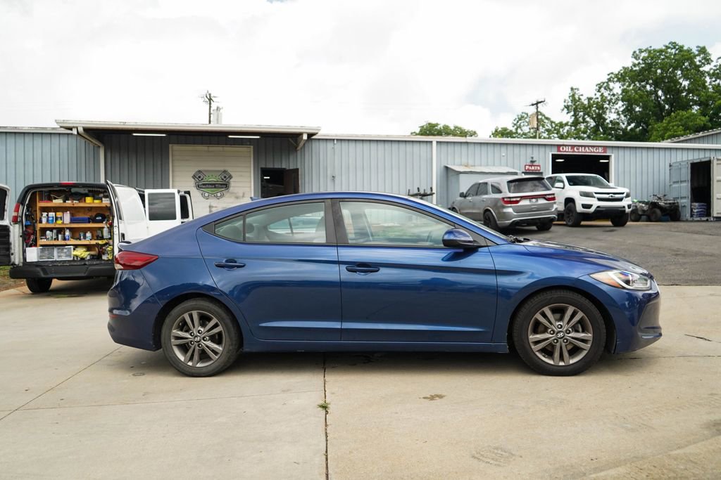 Used 2018 Hyundai Elantra SEL FWD image 3