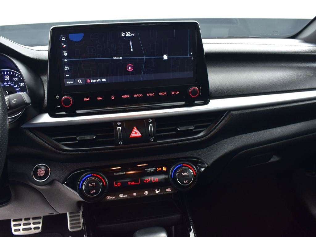 Used 2024 Kia Forte GT-Line image 15