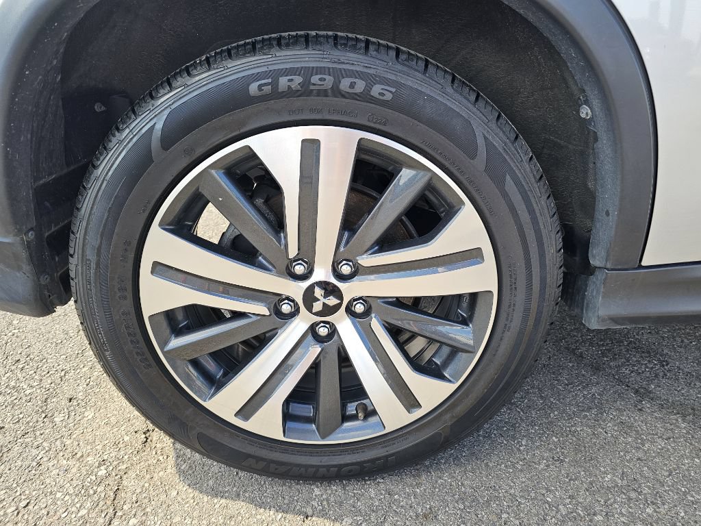 Used 2021 Mitsubishi Outlander Sport Black Edition FWD image 18