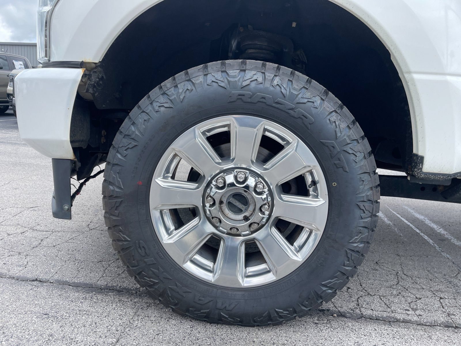Used 2020 Ford F250 Platinum w/ FX4 Off-Road Package AWD/4WD image 32