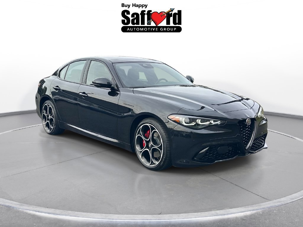 Used 2024 Alfa Romeo Giulia AWD image 10