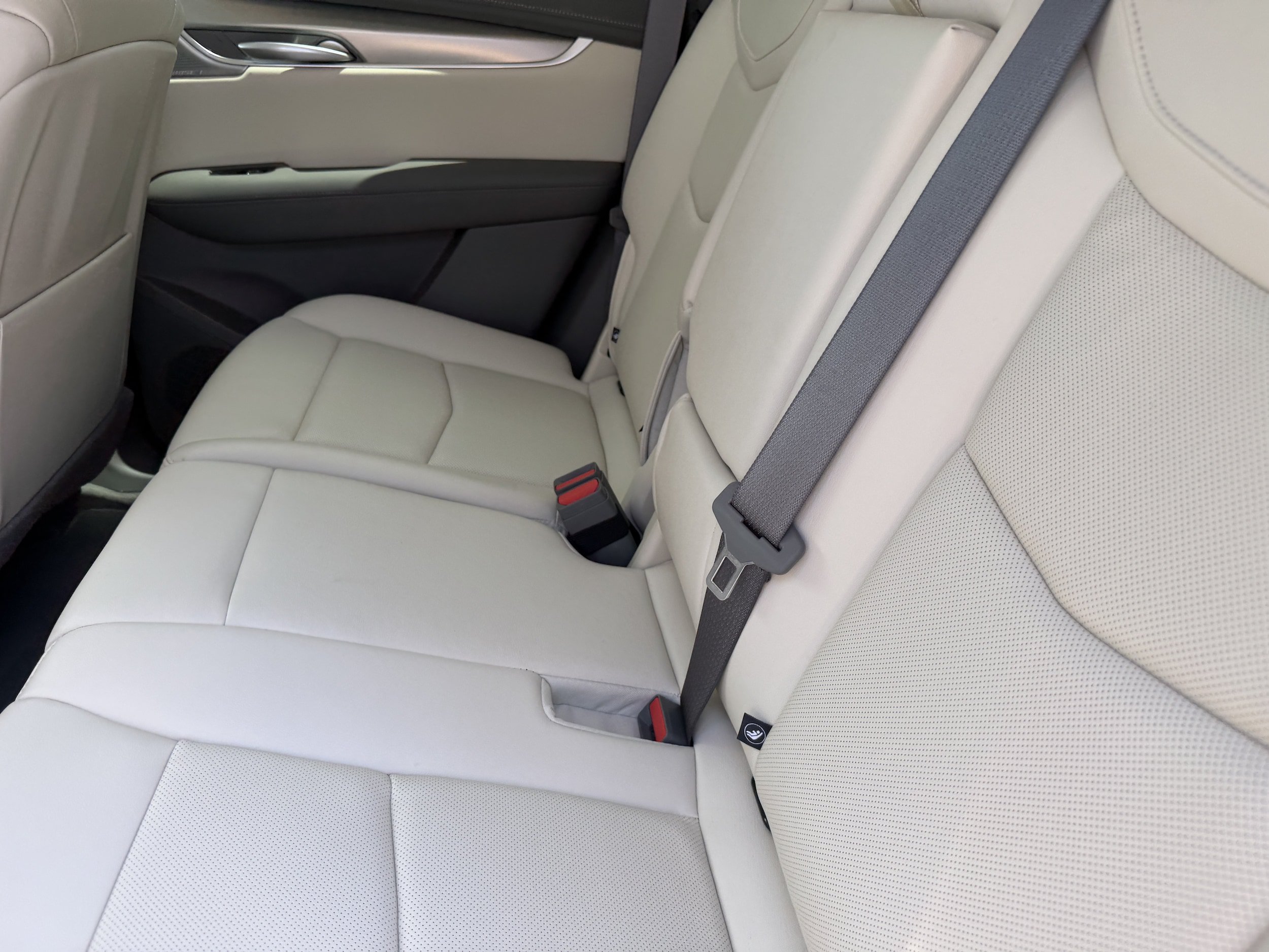 New 2026 Cadillac XT5 Premium Luxury w/ Driver Assist Package FWD image 17