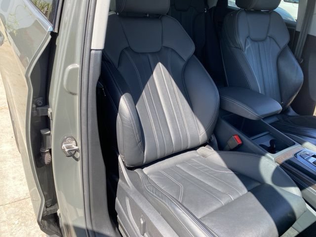 Used 2024 Audi Q5 2.0T Premium Plus AWD/4WD image 37