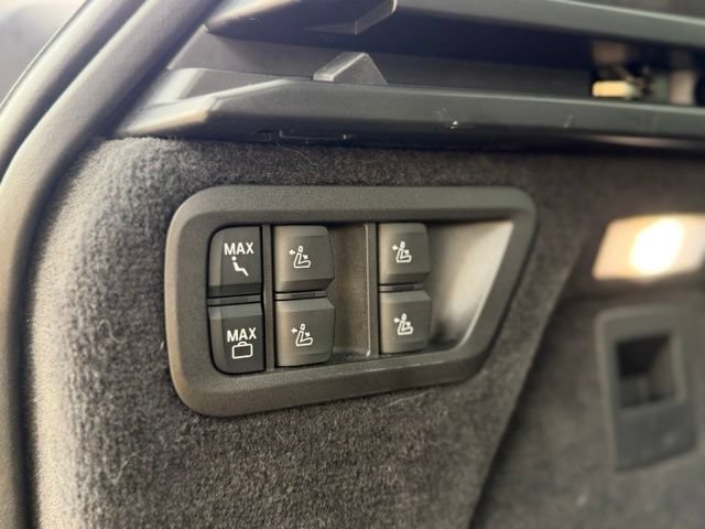 Used 2025 BMW X7 M60i AWD/4WD image 66