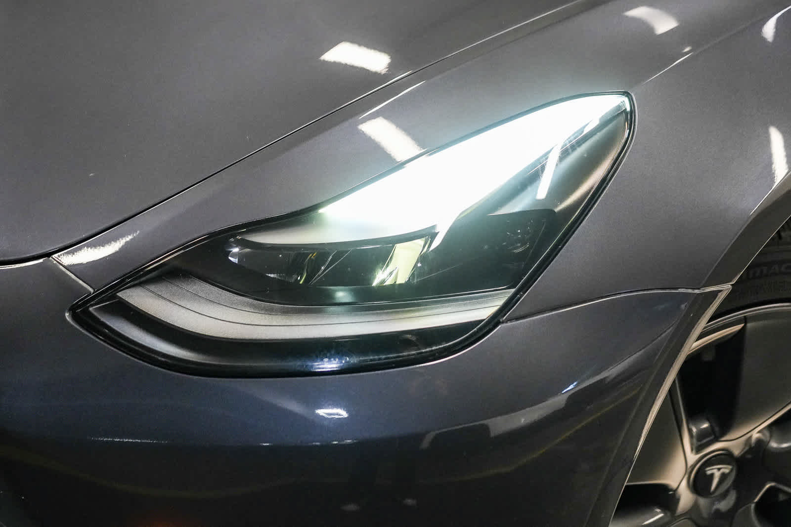 Used 2023 Tesla Model 3 Standard Range RWD image 2