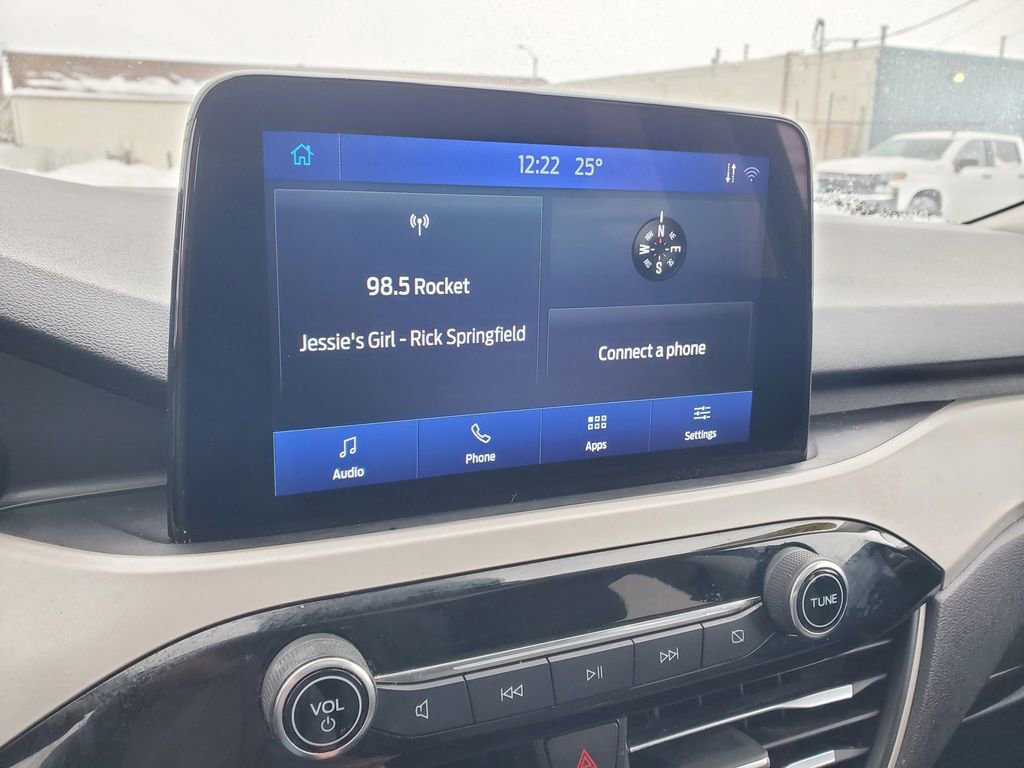 Used 2021 Ford Escape SE w/ SE Sport Appearance Package image 22