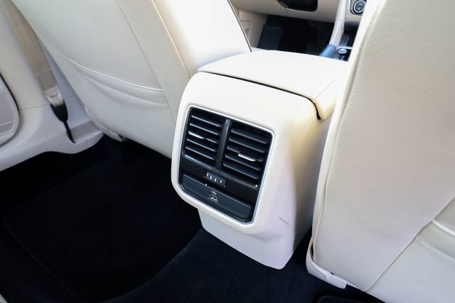 Used 2017 Volkswagen Passat 1.8T SE image 44