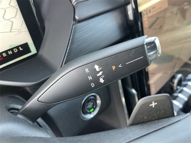 Used 2025 GMC Acadia Elevation image 20