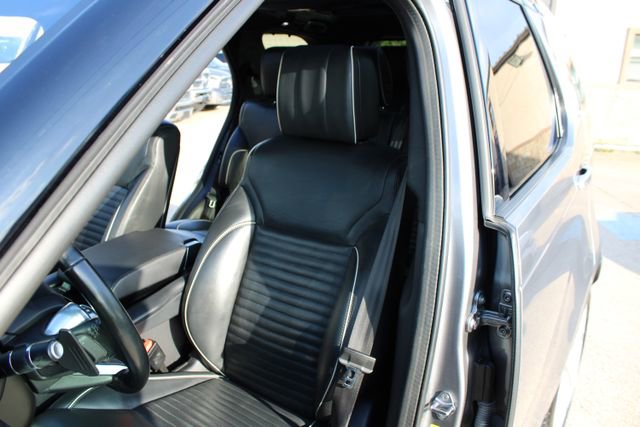 Used 2020 Land Rover Discovery HSE Luxury image 21