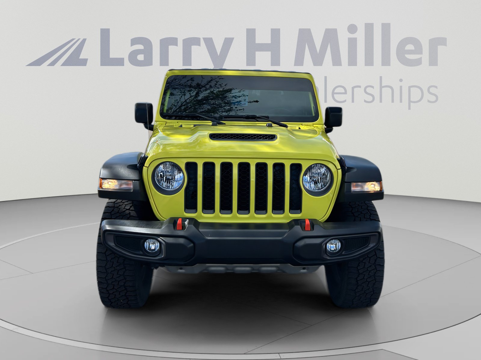 Certified 2023 Jeep Gladiator Mojave w/ Cold Weather Group AWD/4WD image 8