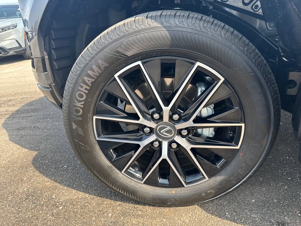 Used 2026 Lexus GX 550 w/ Accessory Package (2T) image 20